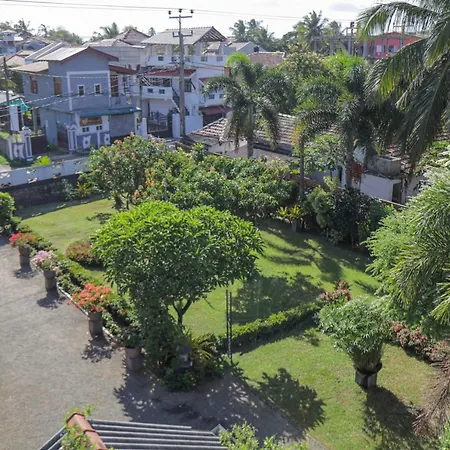 The Garden Gate Resort & Apartments No 02 Negombo Exterior photo